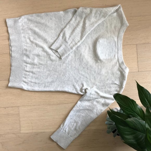 Abercrombie V-neck Sweater - Picture 5 of 7